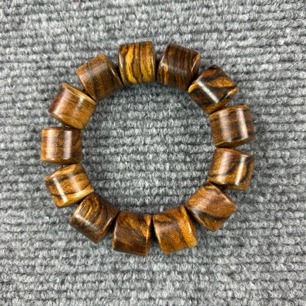 印尼贡木花奇楠桶珠1.8单圈手串文玩木串