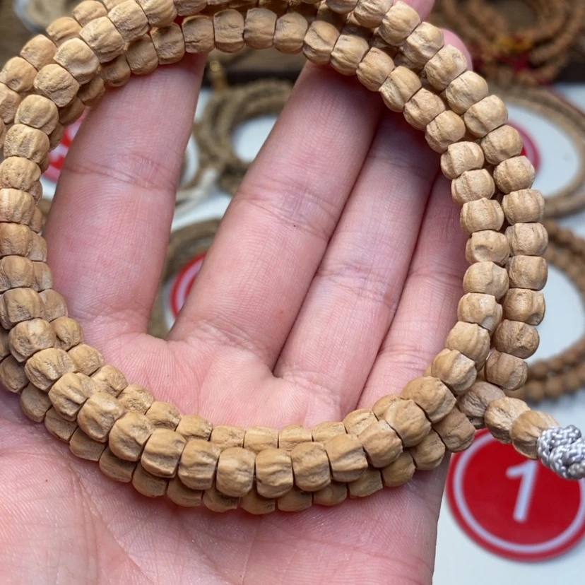 【闪购商品】柏香籽/百香籽吊坠博*.