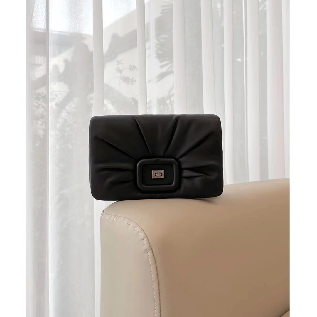 【晨老板】N 时尚泡芙翻盖单肩斜挎手拿包69221099