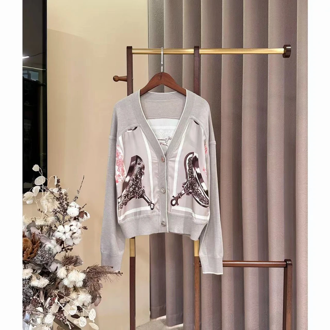 【晨老板】N【竹烟波月】时尚百搭V领长袖针织开衫79247008