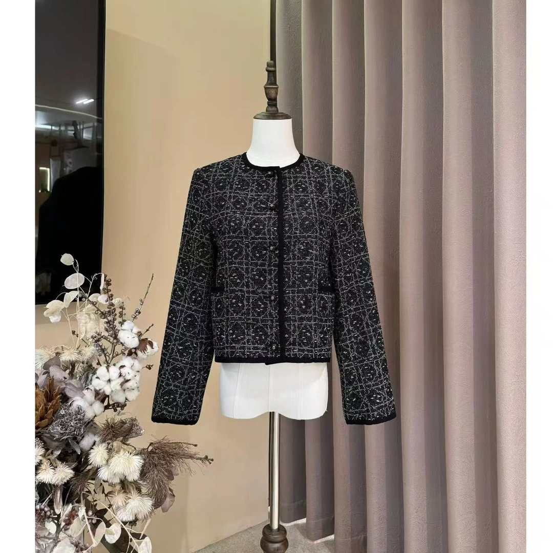 【晨老板】N【缱绻羡爱】时尚菱格圆领长袖短外套79242013