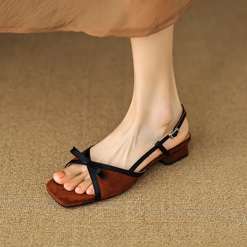 【NICESEE】2.5cm,2024年夏季新款方头真皮粗跟露趾仙女风凉鞋女