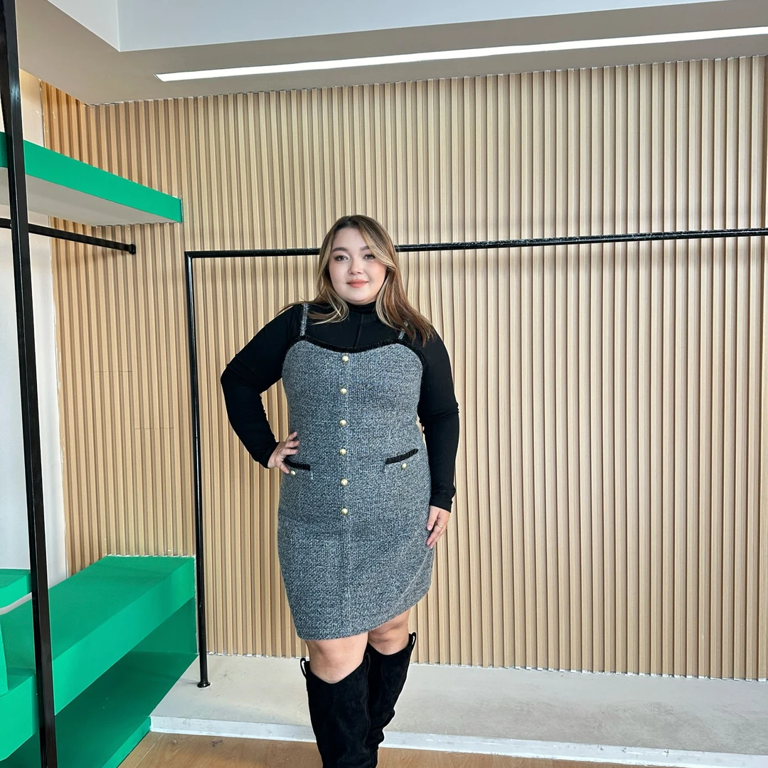 （里面T恤单独拍）2024新款高奢风小香风单件背带裙