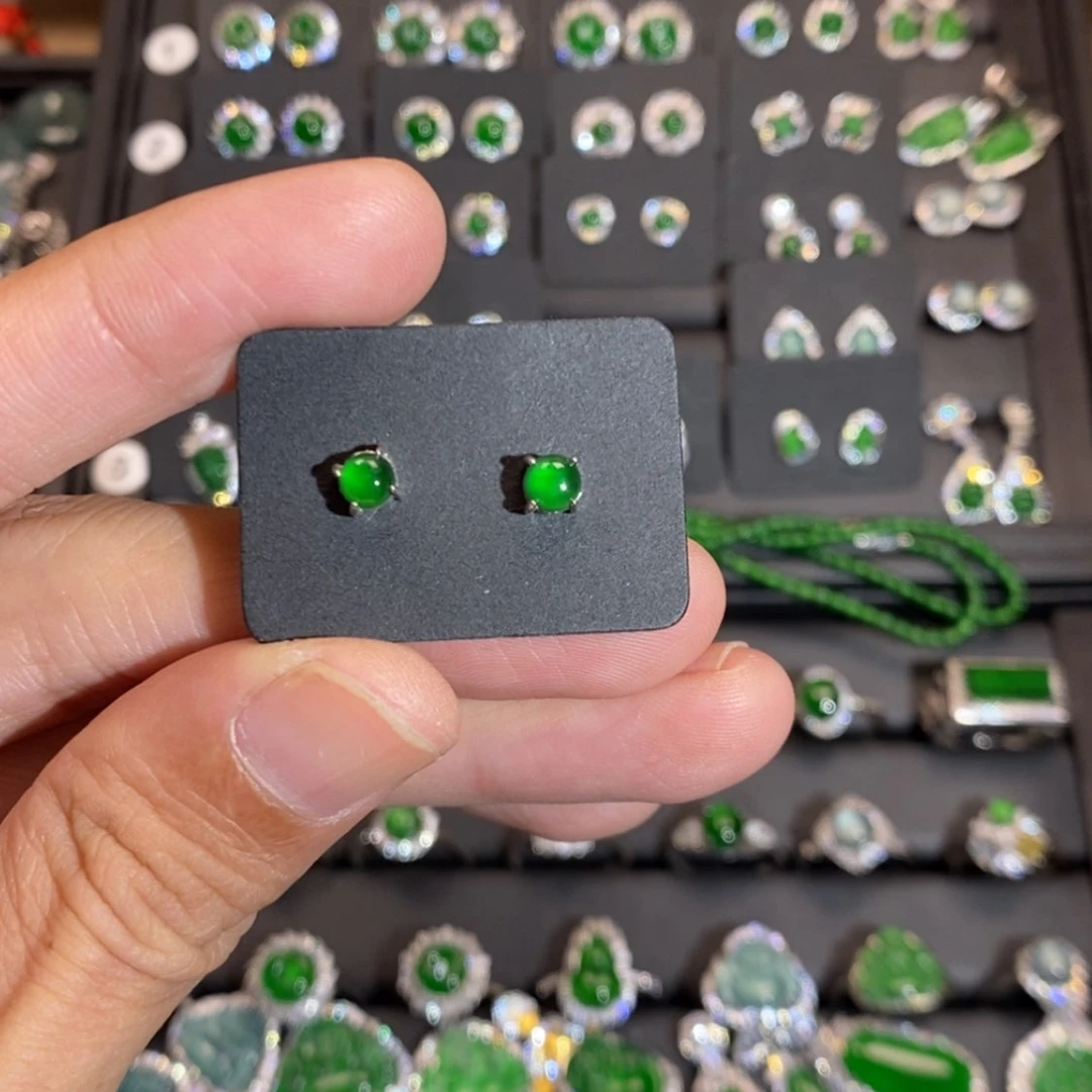 【闪购商品】翡翠手链未镶嵌v****卢