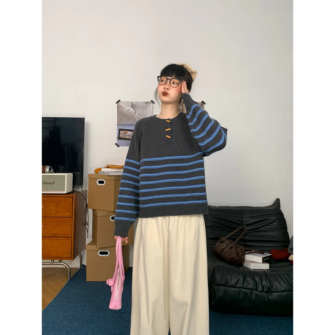 撞色条纹牛角扣毛衣女韩系秋冬新款显瘦百搭长袖针织套头73748282