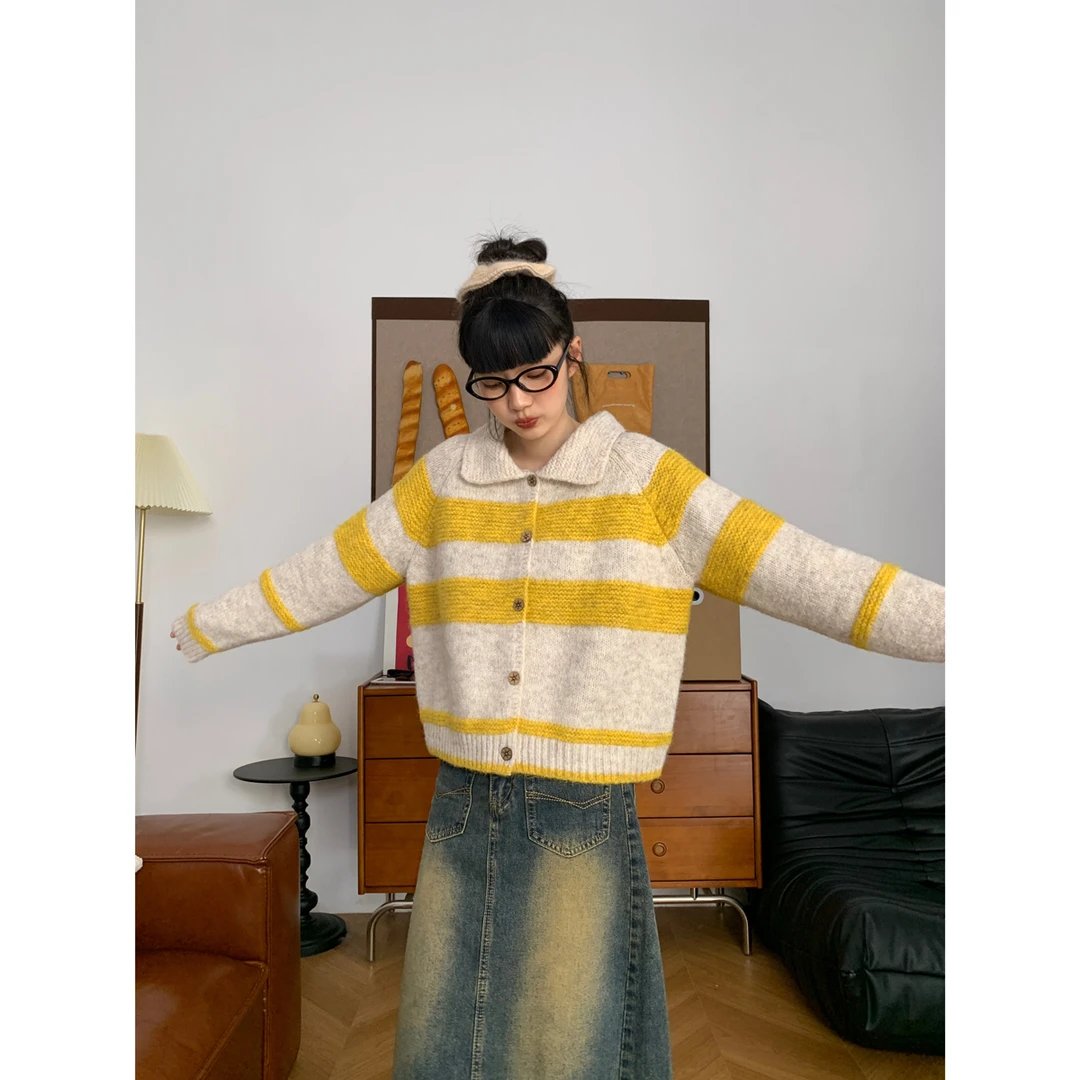 韩版软糯撞色翻领条纹开衫秋冬新款显白宽松休闲百搭显瘦POLO毛衣