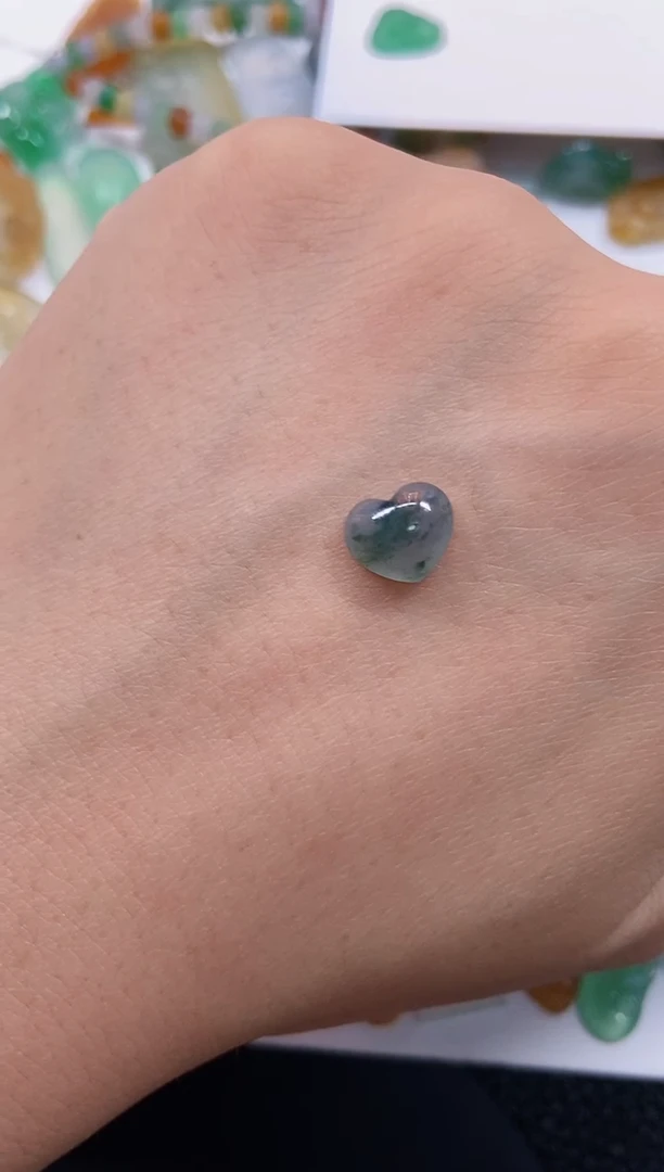 【闪购商品】定制翡翠未镶嵌爱心