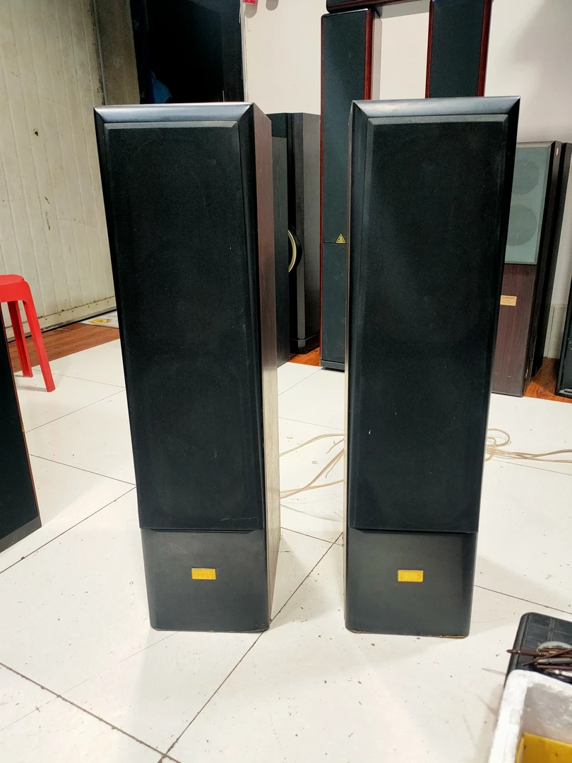 9新  二手       leda   LA600双6.5落地箱箱一对，成色如图（出声）