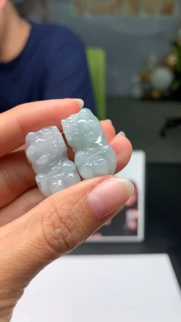 【闪购商品】定制翡翠未镶嵌多样性发其一A5一对