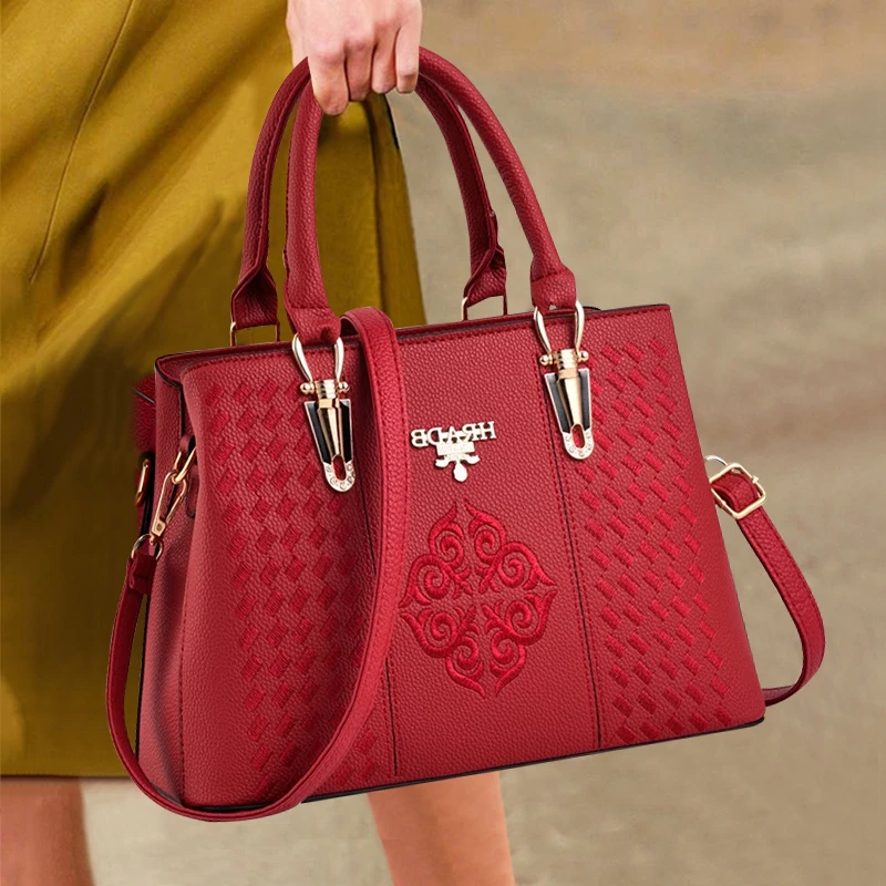 香港包包女2025新款气质简约中年妈妈手提包时尚优雅单肩斜挎女包