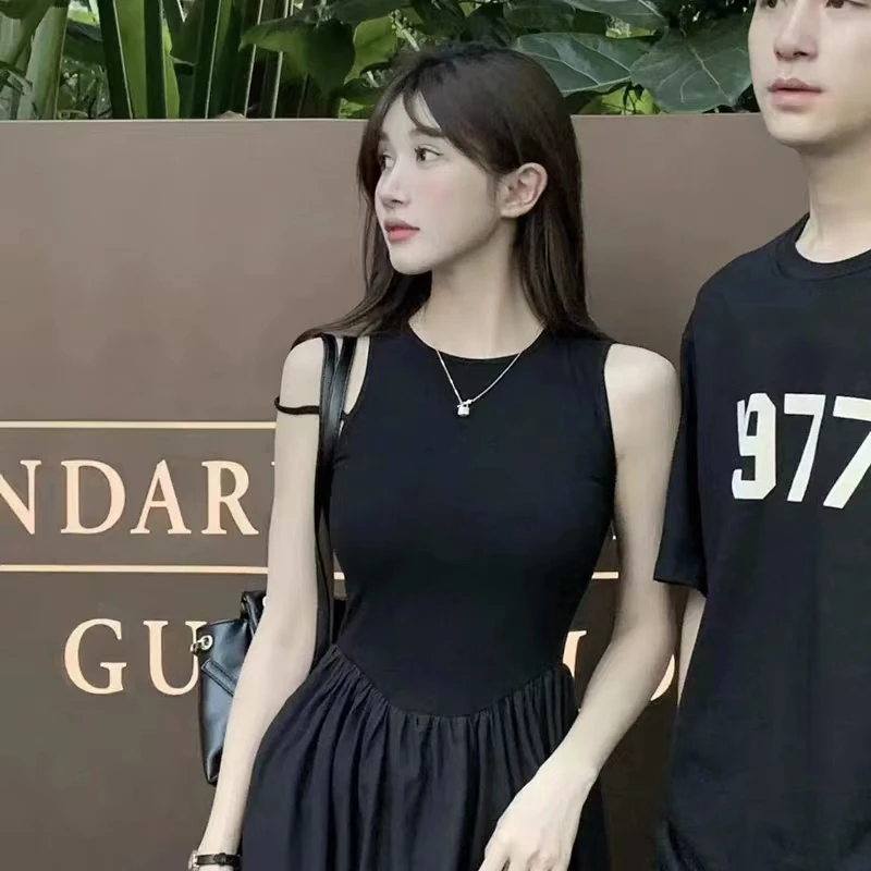 法式赫本风无袖背心连衣裙女夏季高级设计感小众显瘦气质拼接长裙
