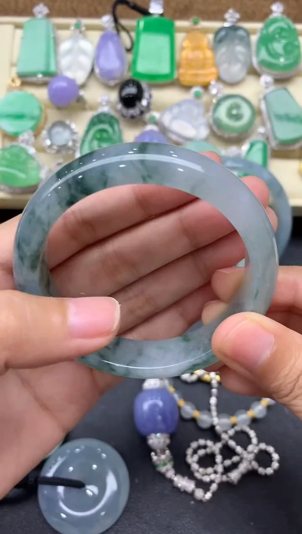 【闪购商品】翡翠手镯未镶嵌424中国好珍宝