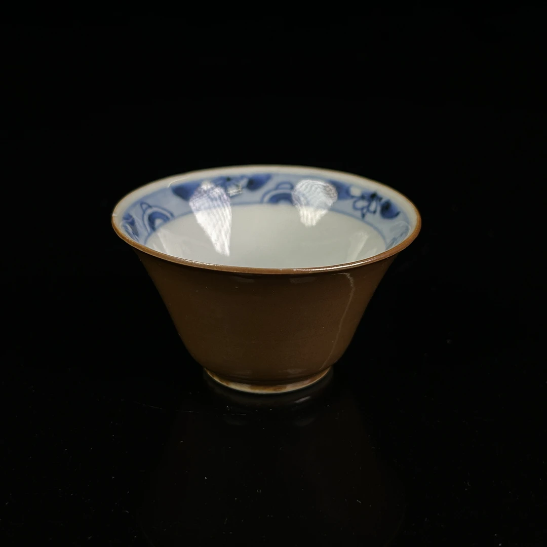 FQ0405清康熙外酱油内青花山水纹杯，不包邮