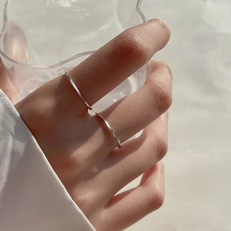 925银戒指 素圈戒指女小众设计感食指戒时尚个性尾戒轻奢百搭指环