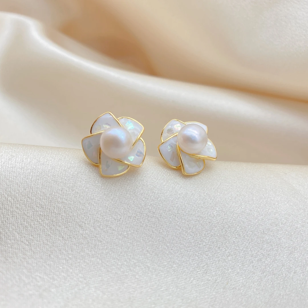 LH015【陌上花开耳钉】天然淡水珍珠1高级耳环气质白色轻奢时尚百搭