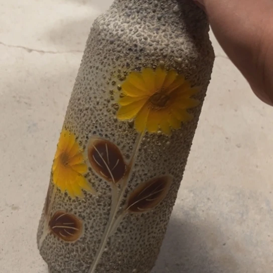 罐默认微瑕，有孔编号27-103