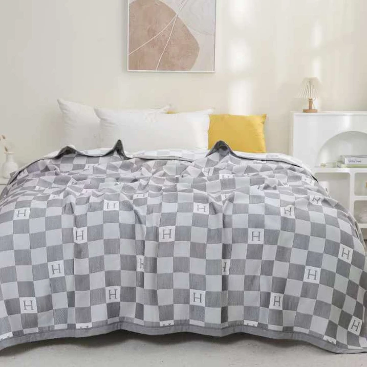 【艾玛灰X】2.2*2.4轻奢蚕丝蛋白四季床盖多功能