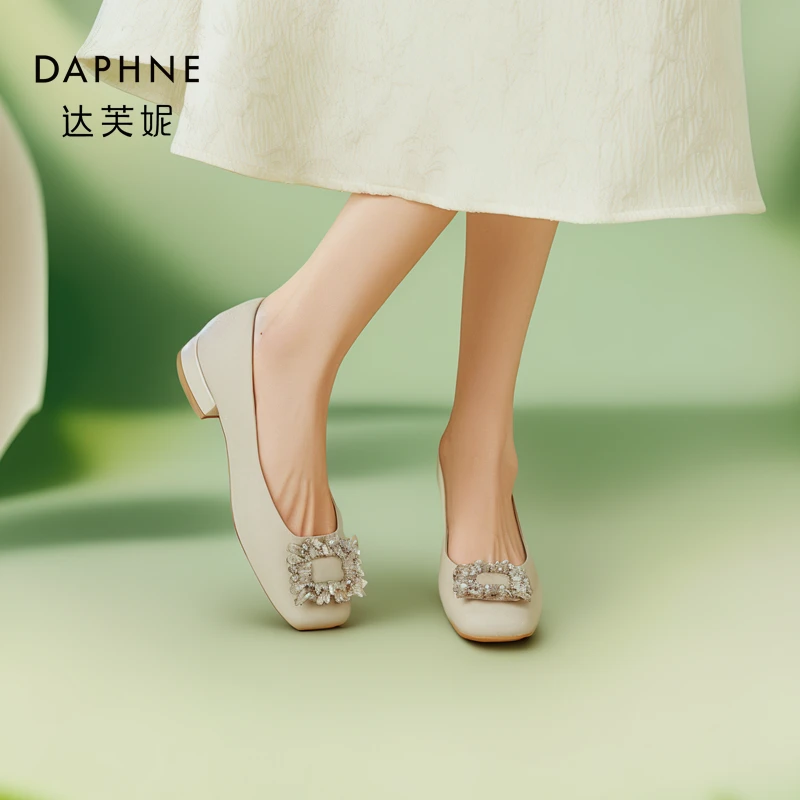Daphne/达芙妮百搭粗跟高跟鞋女2024年新款时尚方头单鞋宴会鞋