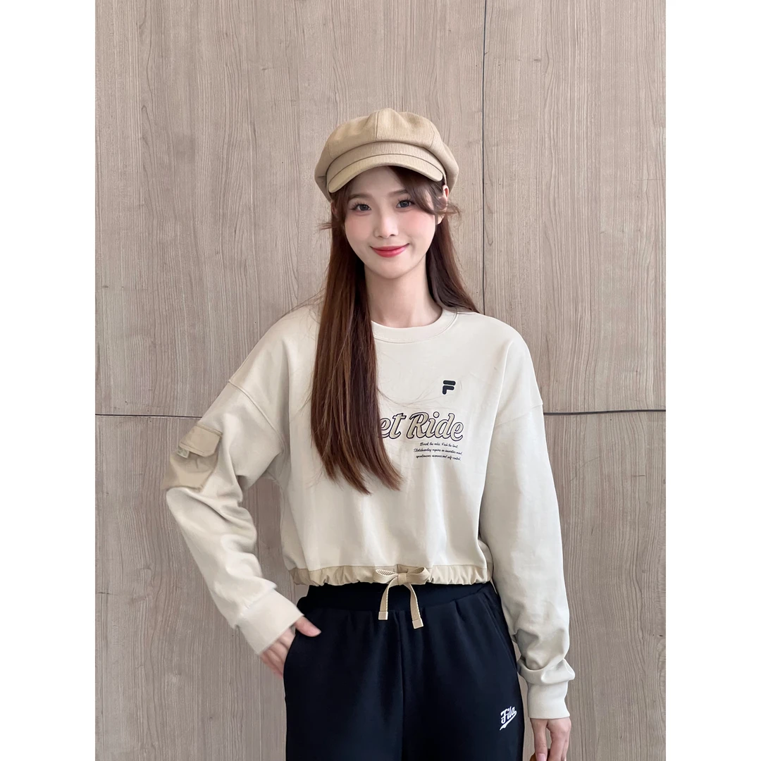 FILA斐乐女子春秋潮流时尚设计感短款卫衣圆领百搭宽松T11W331202