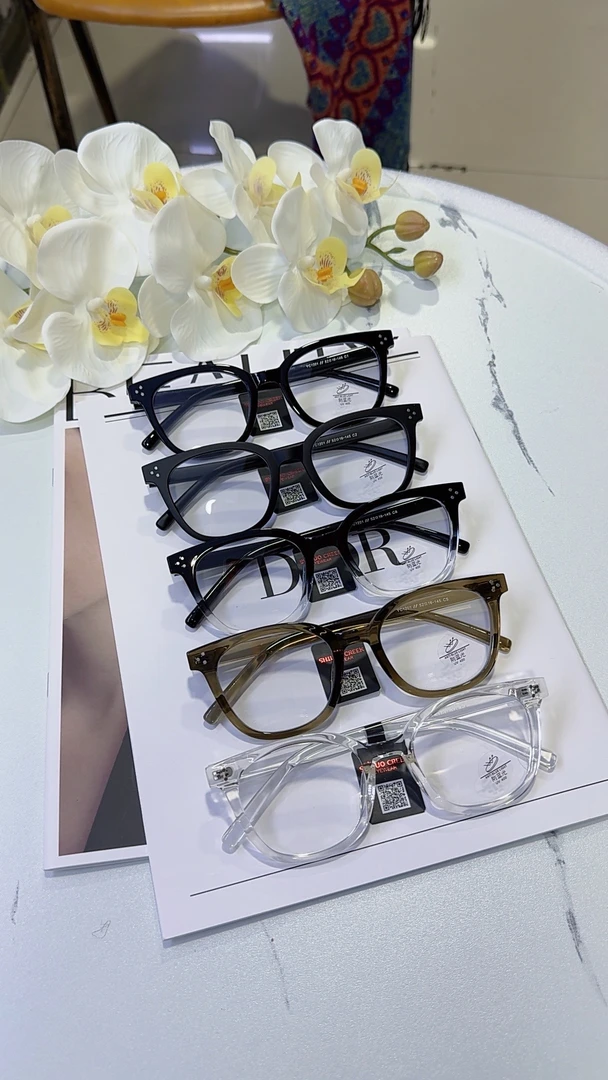 深圳高品质网红金属铰链镜片防蓝光2.0吱