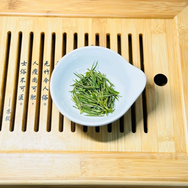 8号亚太程鸿白茶（兰花香）半斤礼盒包装