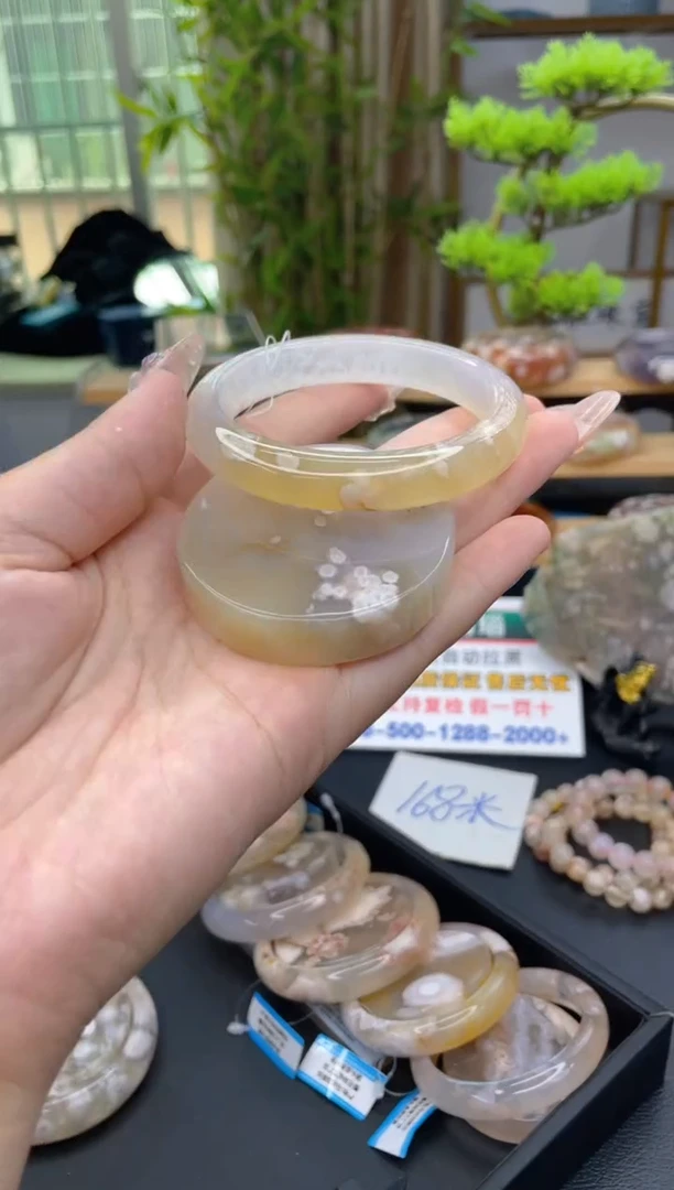 【闪购商品】石英质玉手镯未镶嵌A307(56圈赠送镯心)