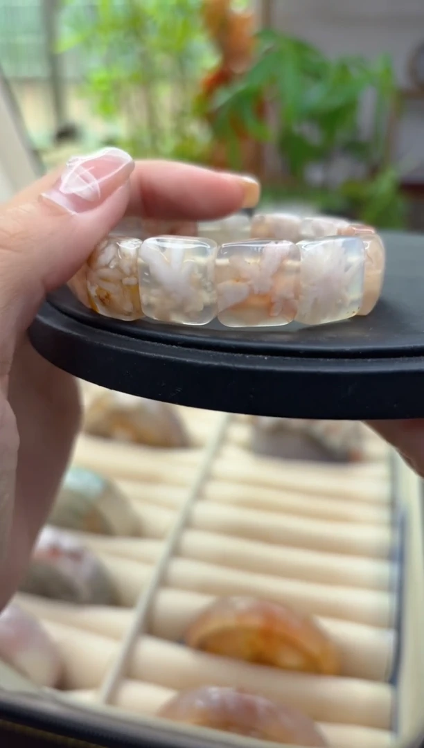 【闪购商品】石英质玉手链未镶嵌A217
