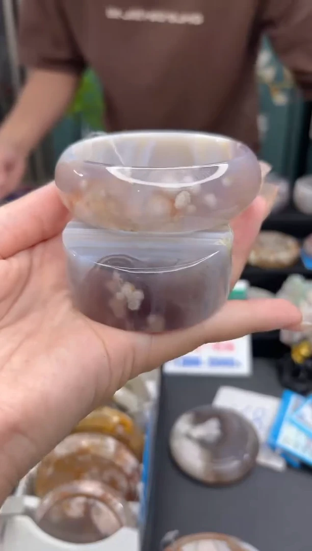 【闪购商品】石英质玉手镯未镶嵌1133(62圈赠送镯心)