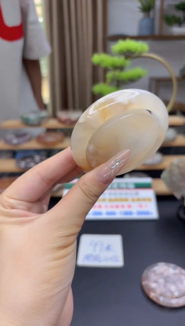 【闪购商品】石英质玉手镯未镶嵌A40(54圈赠送镯心)