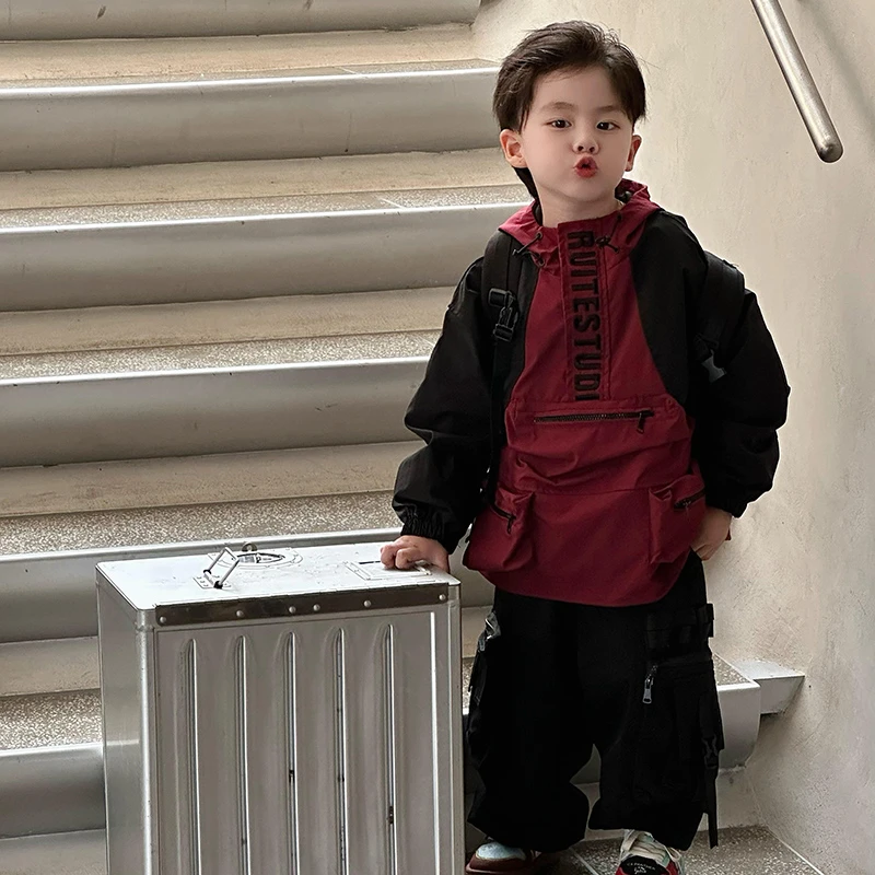 【现货】SUPER JIMMY 燃烧黑夜 秋季儿童拼色工装风绣花冲锋衣外套