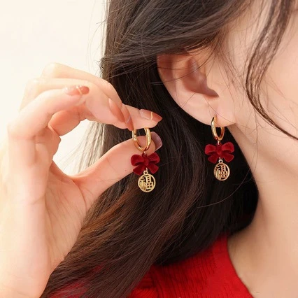 合金耳饰 酒红丝绒蝴蝶结耳环轻奢高级感气质新中式国风耳坠女秋