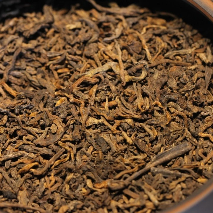 2003年易武正山荷香宫熟茶散茶220克/罐【紫陶罐装】