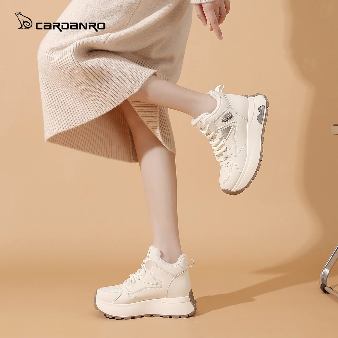 卡丹路秋冬季时尚潮流百搭加绒加厚保暖雪地靴皮面休闲运动鞋女鞋