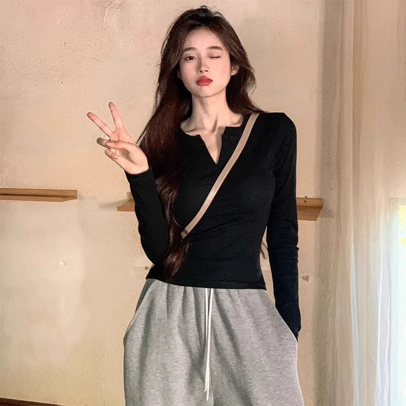桃心领简约百搭打底衫2025春秋秋季休闲时尚内搭长袖外穿单穿上衣