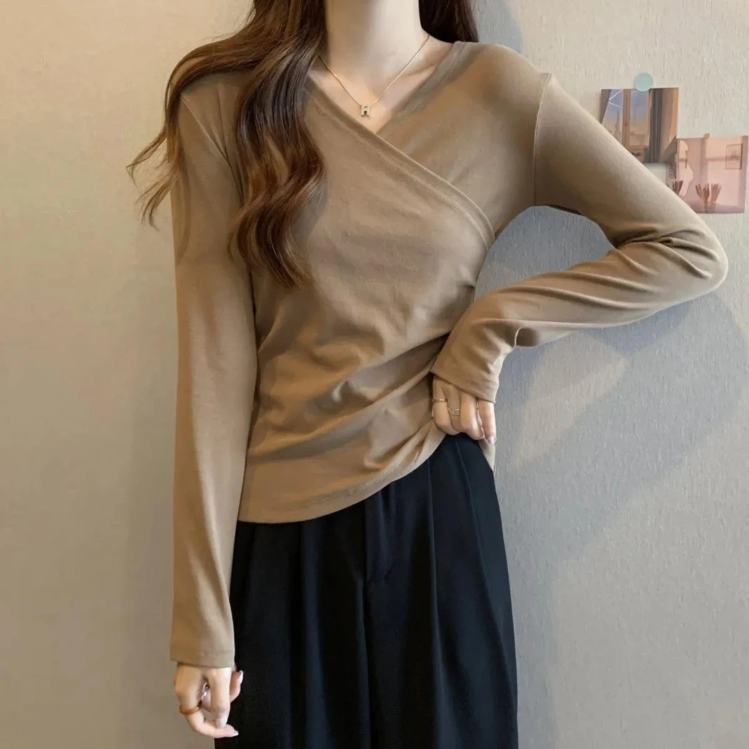 大码韩版设计感不规则长袖t恤女春秋胖mm修身显瘦黑色内搭打底衫