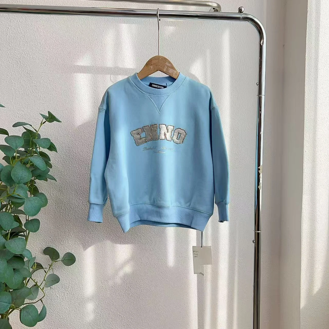 8042诺蓝色圆领卫衣