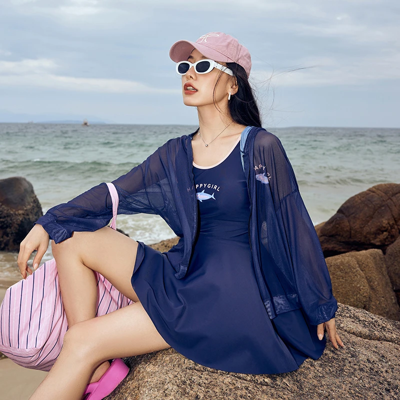 艾沫薇连体泳衣女高级感2024新款保守游泳馆专用微胖女孩遮肉泳装