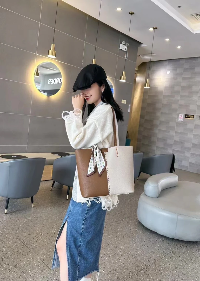 23085#【尺寸：长32宽10高29】气质休闲百搭时尚女士潮流单肩包