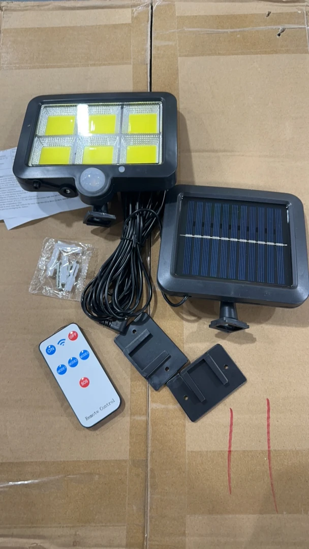 主播补贴太阳能灯6格灯分体灯