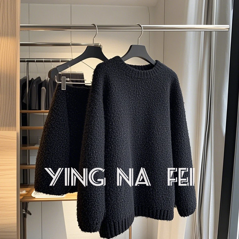 一整套初冬穿搭2025年冬季小个子显瘦黑色时尚毛上衣短裙两件套女