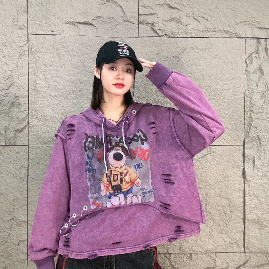 6185欧货秋季新款时尚百搭气质潮流假两件破洞印花短款帽衫卫衣