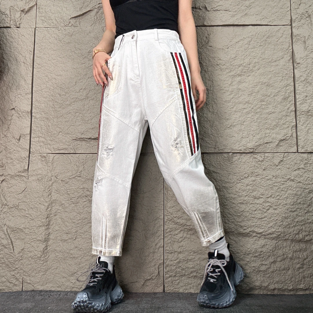 55322殴货春夏新款时尚百搭宽松潮流破洞拼接烫金洗水哈伦牛仔裤