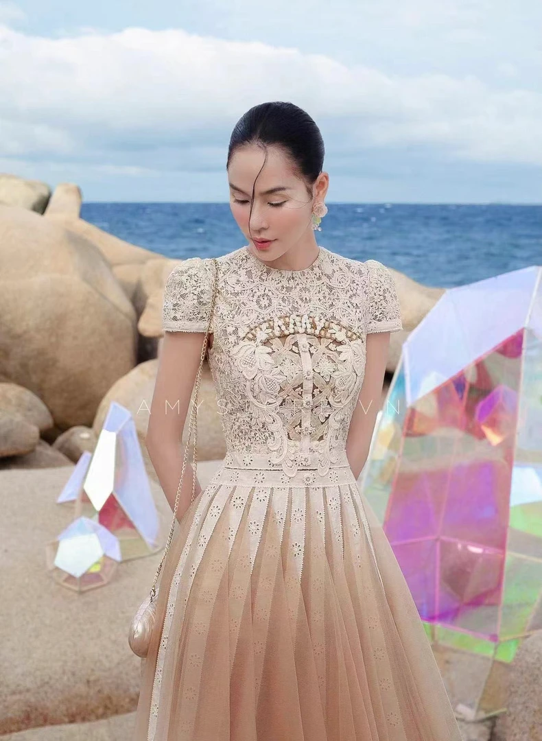越南小众品牌夏季新款重工水晶钻饰网纱连衣裙橘色A字长裙A126