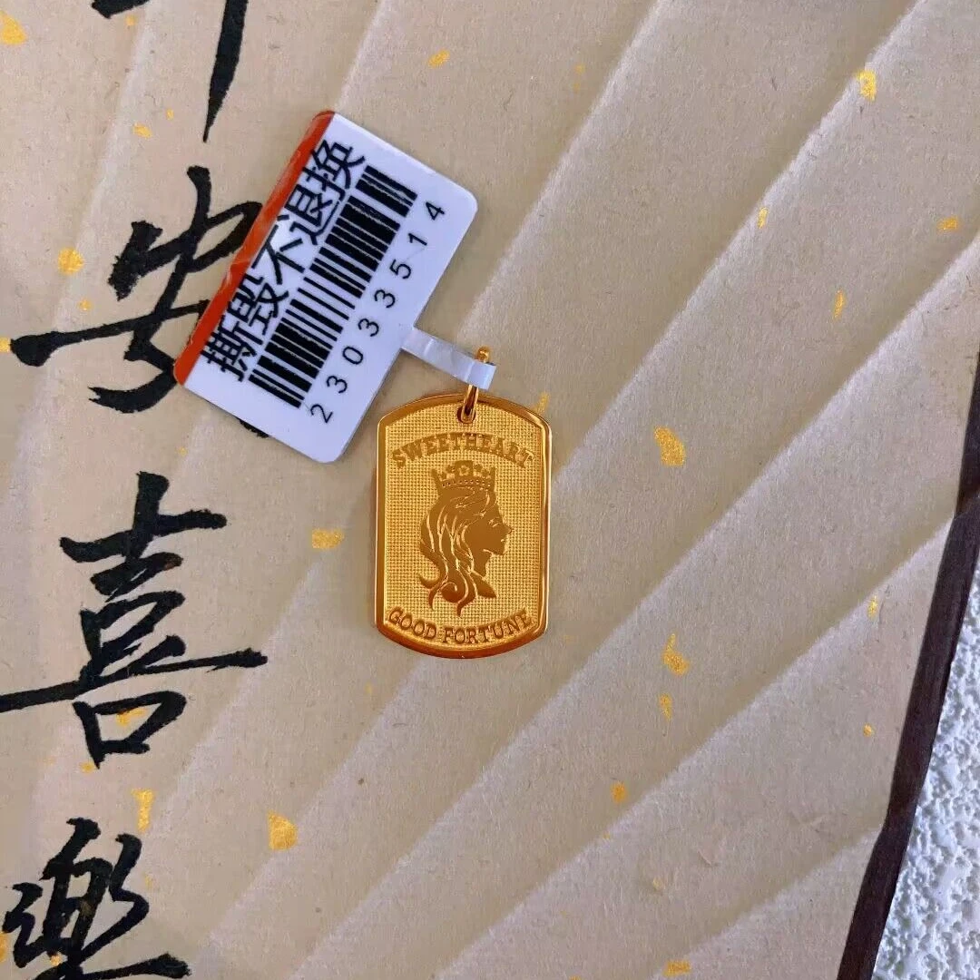 黄金足金999 5G工艺方形女王牌吊坠 女王牌吊坠黄金按克卖4.31克