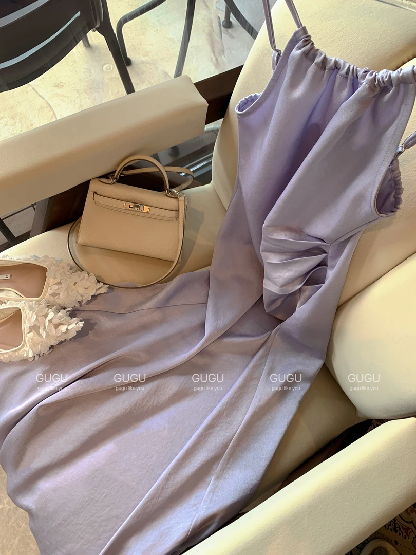 【古古】【人鱼姬】性感挂脖吊带显瘦压褶缎面酸酸连衣裙 G24061