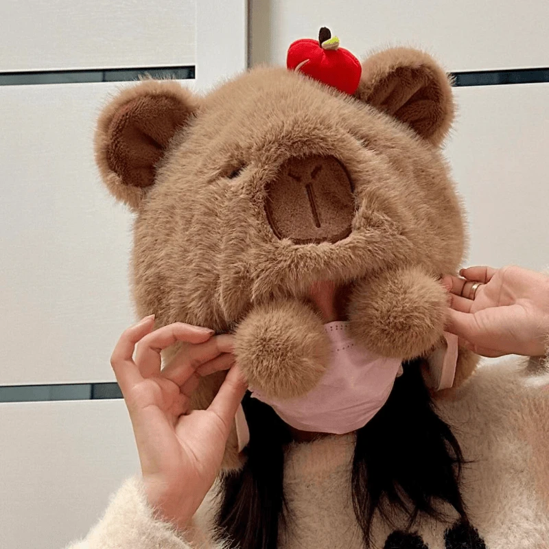 卡皮巴拉水豚豚宝宝棕色毛绒帽子女生冬季保暖卡通头套红苹果可爱