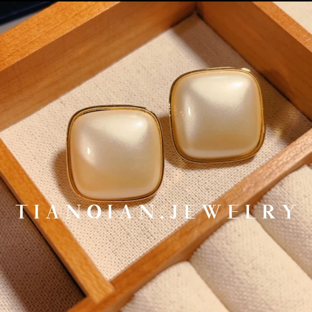 铜合金耳饰 T.Q轻奢高级方形气质耳钉