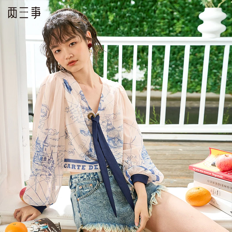 两三事航海自由2024夏季新款个性印花撞色绑带衬衫女休闲短款上衣
