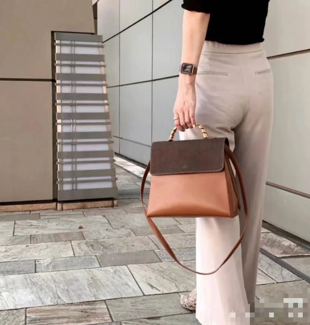 95新 LOEWE/罗意威 牙牙 拼色Kelly手提单肩包