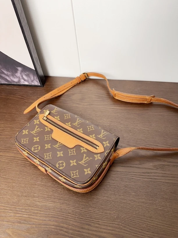 95新 LouisVuitton/路易威登 开口笑斜挎包|钱钱
